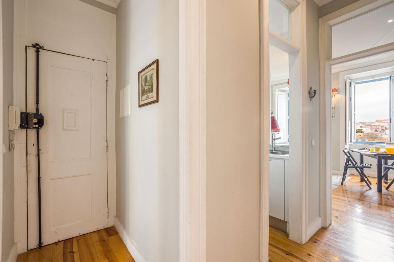 Bright Tailor Made Apartment By The Castle Lisboa Dış mekan fotoğraf